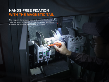 Fenix SW05R-UV - černá